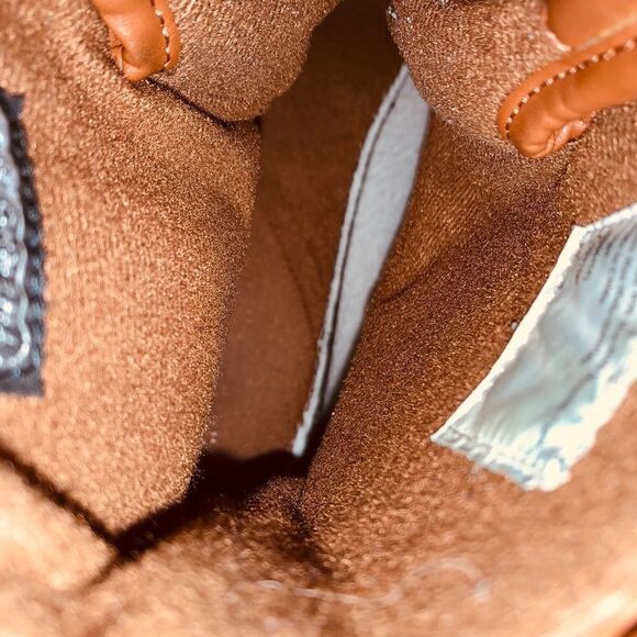 Classic Waterproof Duck Boots. - Picture 10 of 12